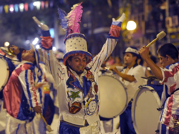 La Ciudad se viste de carnaval