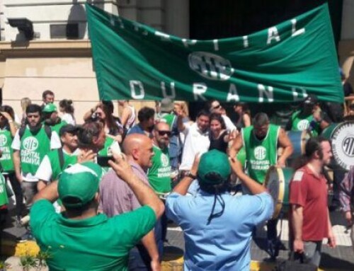 Trabajadoras de la salud del Hospital Durand cortan Díaz Vélez